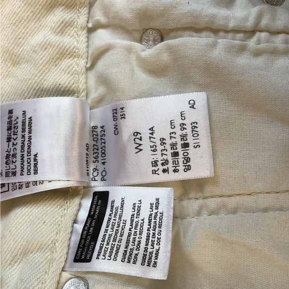 Levi’s 501 shorts. Off white/butterflies  29 W  100% cotton - Picture 10 of 10